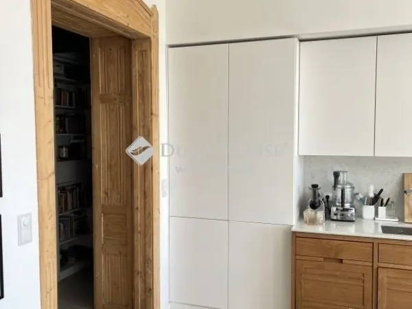 Eladó lakás Budapest V. kerület 221 nm