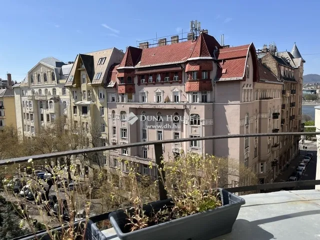 Eladó lakás Budapest V. kerület 221 nm