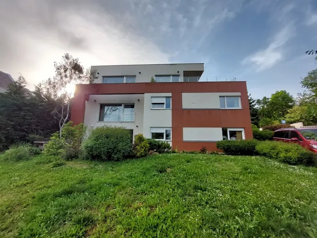 Eladó ház Budapest XI. kerület, Sasad-Sashegy XI. ker. 380 nm