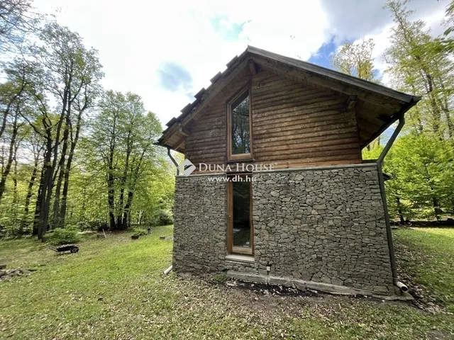 Eladó üdülő és hétvégi ház Pilisszentkereszt 170 nm