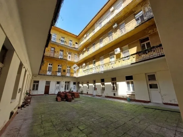 Eladó lakás Budapest XI. kerület 97 nm