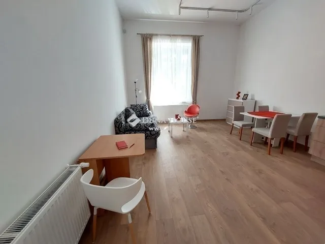 Eladó lakás Budapest XI. kerület 97 nm