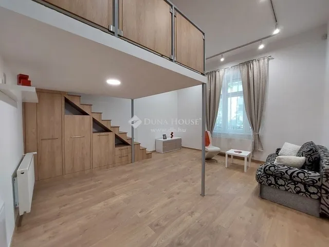 Eladó lakás Budapest XI. kerület 97 nm