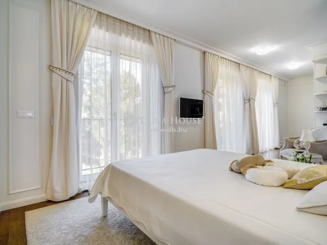 Eladó lakás Budapest XII. kerület, Svábhegy 181 nm