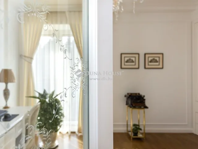 Eladó lakás Budapest XII. kerület, Svábhegy 181 nm