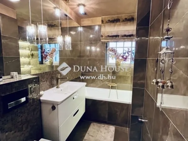 Eladó lakás Budapest I. kerület 80 nm