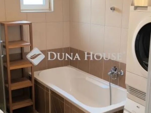 Eladó lakás Budapest II. kerület 124 nm