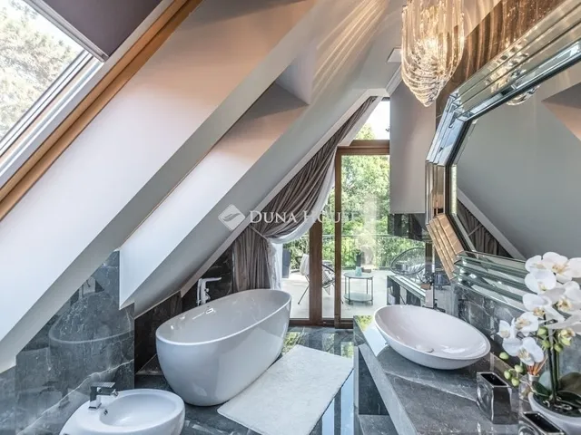 Eladó lakás Budapest II. kerület 187 nm