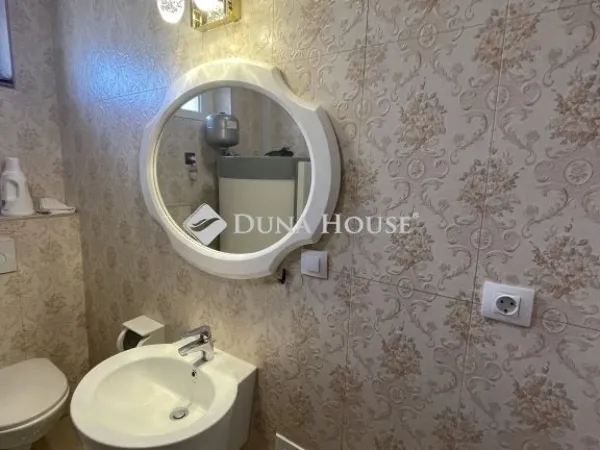 Eladó ház Budapest II. kerület 280 nm