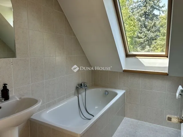 Eladó lakás Budapest III. kerület, Római-part 44 nm