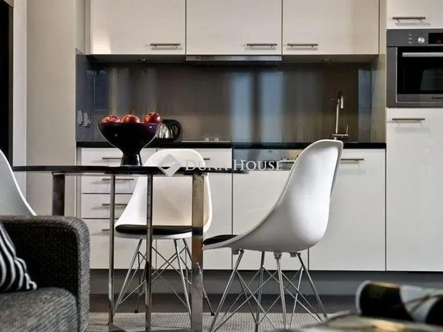 Eladó telek Budapest III. kerület, Római-part 5346 nm