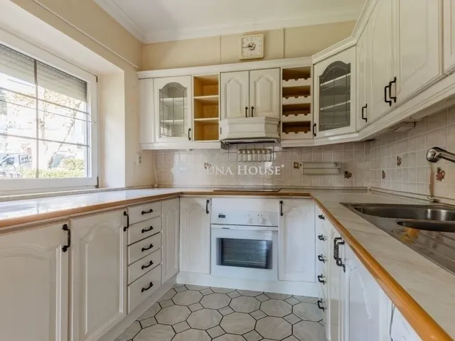 Eladó ház Budapest II. kerület 210 nm