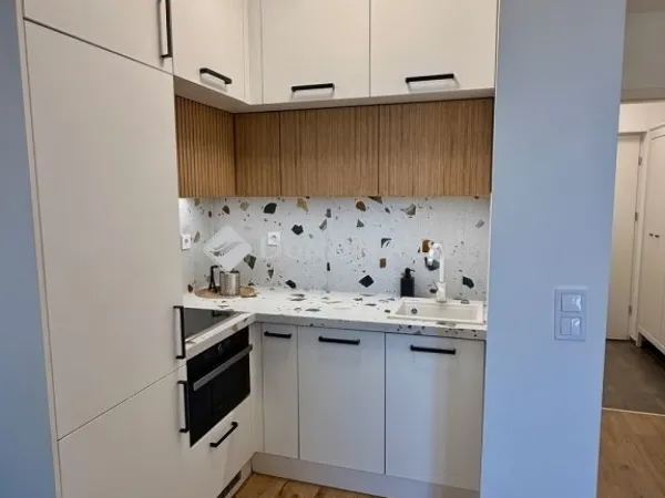 Eladó lakás Budapest III. kerület 28 nm