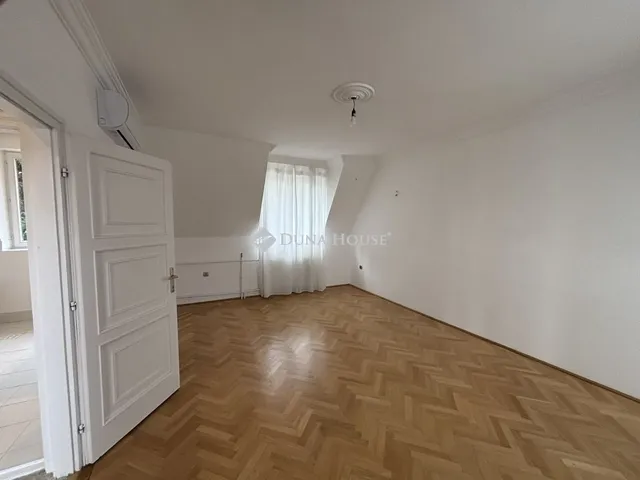 Kiadó ház Budapest II. kerület 180 nm