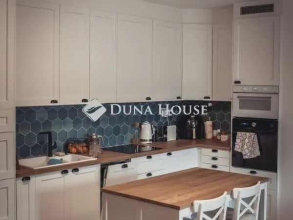 Eladó lakás Érd 71 nm