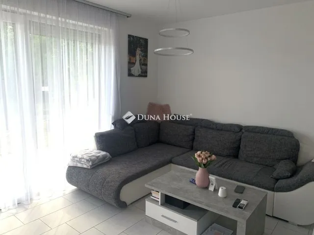 Eladó lakás Vác 80 nm