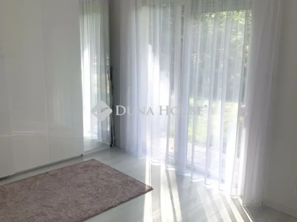 Eladó lakás Vác 80 nm