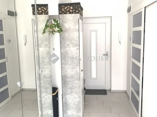 Eladó lakás Vác 80 nm