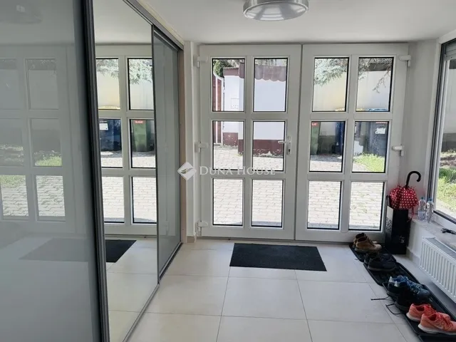 Eladó ház Budapest XI. kerület 300 nm