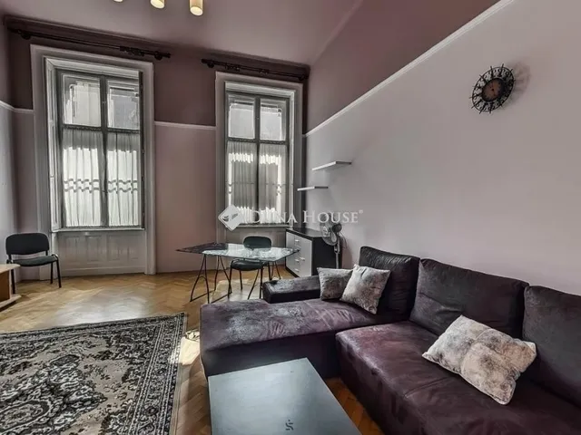Eladó lakás Budapest VIII. kerület 84 nm