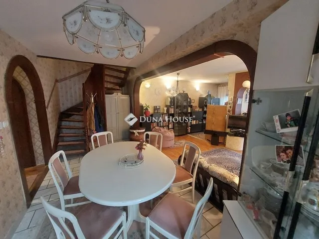 Eladó ház Budapest II. kerület 168 nm