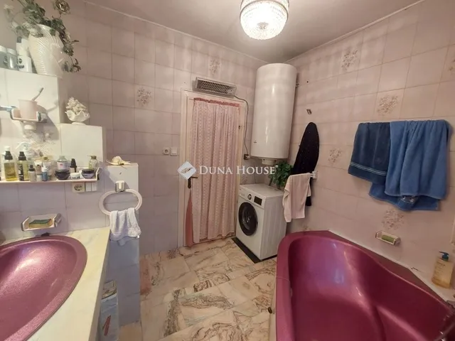 Eladó ház Budapest II. kerület 168 nm