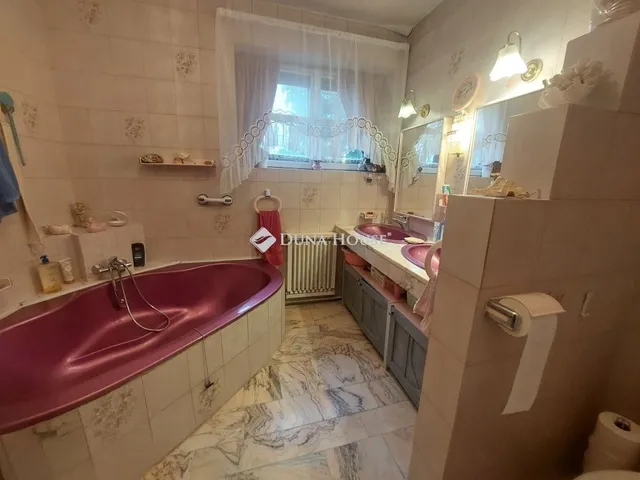 Eladó ház Budapest II. kerület 168 nm