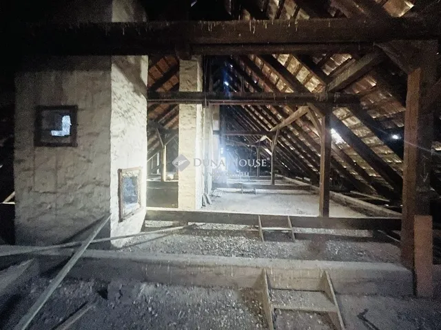 Eladó lakás Budapest II. kerület 409 nm