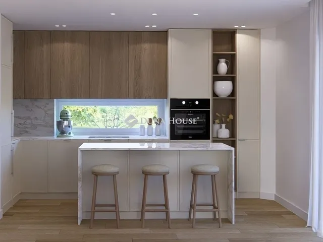 Eladó lakás Budapest III. kerület, Csillaghegy 130 nm