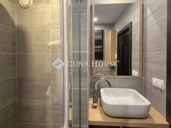 Eladó lakás Budapest III. kerület, Kaszásdűlő 55 nm