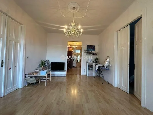 Eladó lakás Budapest II. kerület 100 nm