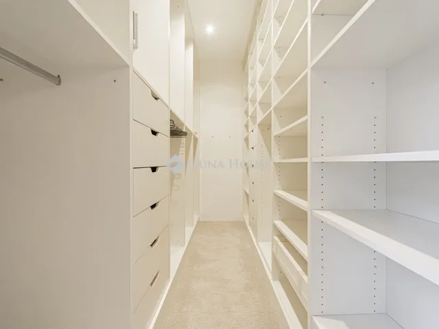 Eladó lakás Budapest III. kerület, Római-part 138 nm