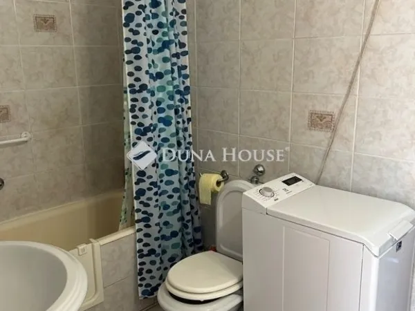 Eladó ház Vác 142 nm