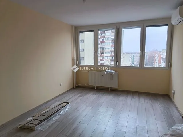 Eladó lakás Vác 56 nm