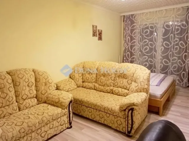 Eladó lakás Budapest III. kerület 74 nm