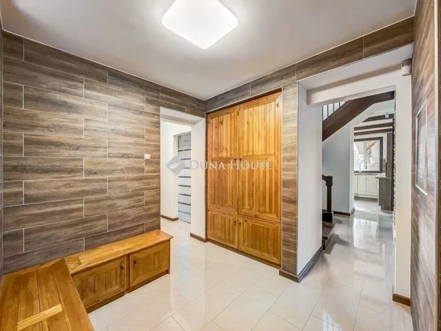 Eladó ház Budaörs 150 nm