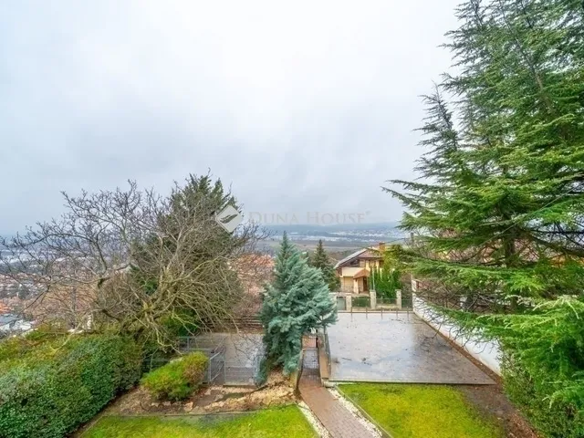 Eladó ház Budaörs 150 nm