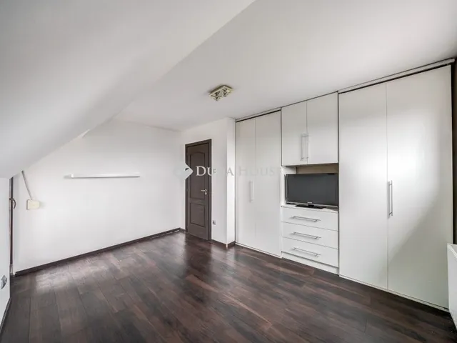 Eladó ház Budaörs 150 nm