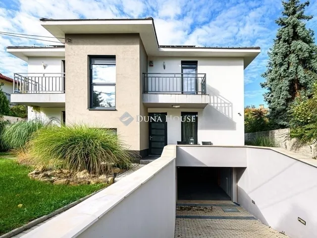 Eladó ház Budaörs 245 nm