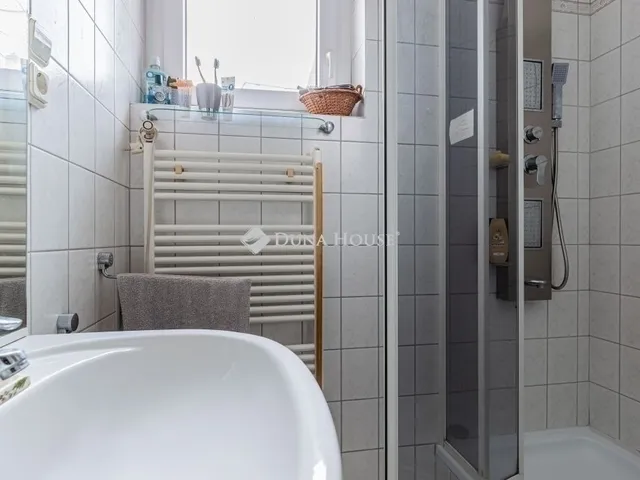 Eladó lakás Budapest II. kerület 66 nm