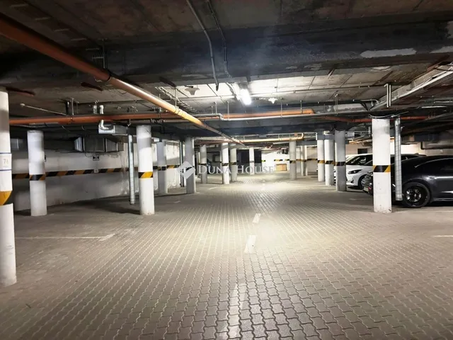 Eladó garázs Budapest III. kerület, Óbuda 15 nm