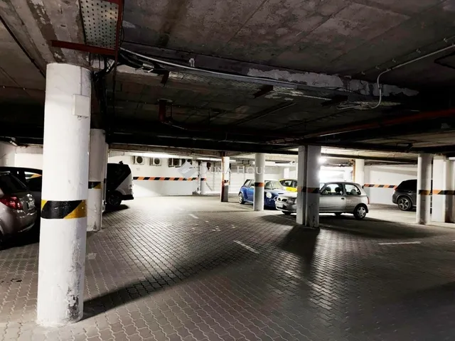Eladó garázs Budapest III. kerület, Óbuda 15 nm