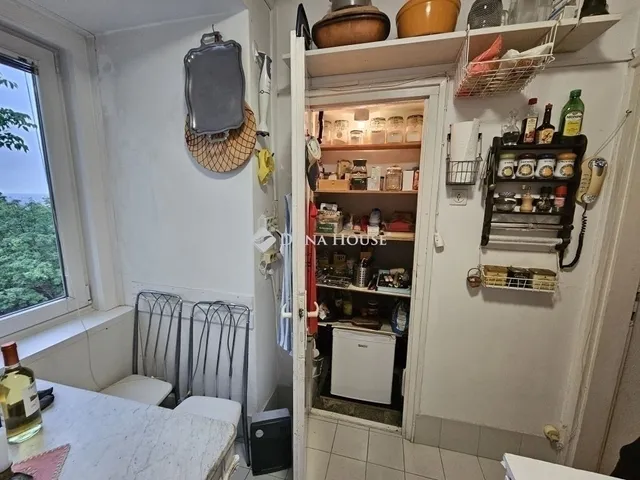 Eladó lakás Budapest II. kerület 77 nm