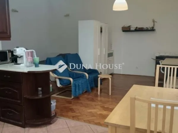 Eladó lakás Budapest V. kerület 79 nm