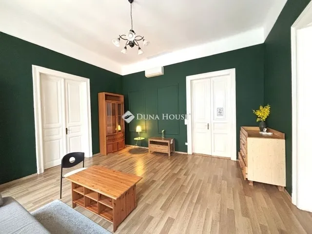 Eladó lakás Budapest VI. kerület 88 nm
