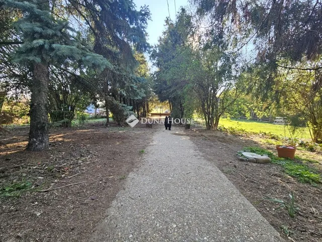 Eladó telek Vácrátót 1162 nm