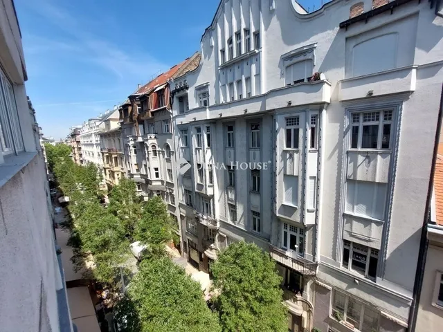 Eladó lakás Budapest V. kerület 112 nm