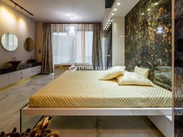 Eladó lakás Budapest V. kerület 112 nm
