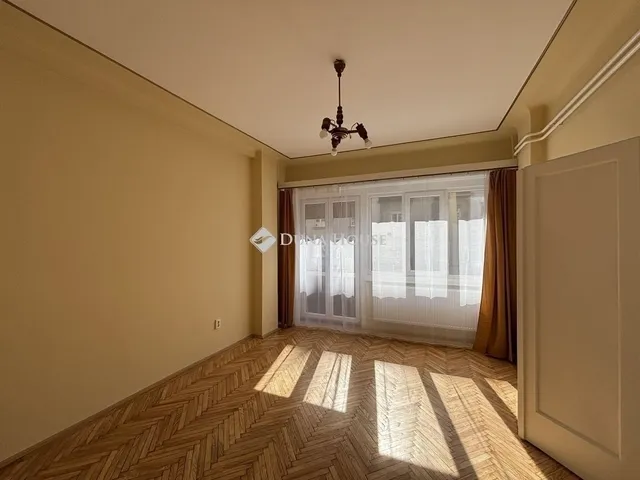 Eladó lakás Budapest II. kerület 80 nm