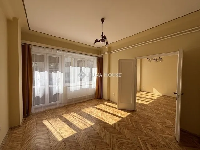 Eladó lakás Budapest II. kerület 80 nm